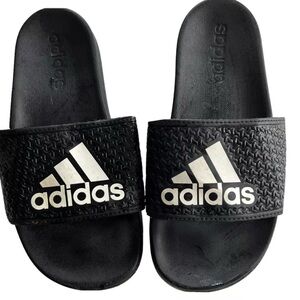 Adidas Junior / Unisex girls adilette comfort slides size 4